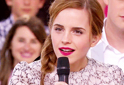 Emma Watson GIF. Interview Beroemdheden Emma watson Gifs Filmsterren 