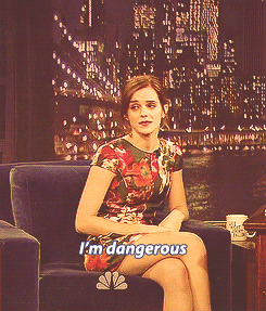 Harry Potter GIF. Harry potter Films en series Emma watson Gifs Filmsterren Perkamentus Hermelien griffel Stone tovenaar 