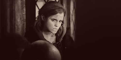 Emma Watson GIF. Emma watson Gifs Filmsterren Emma watson photoshoot 