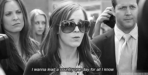 Emma Watson GIF. Emma watson Mode Gifs Filmsterren 