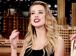 Mila Kunis GIF. Emma watson Gifs Filmsterren Mila kunis Hollywood Shailene woodley Hollywood g 