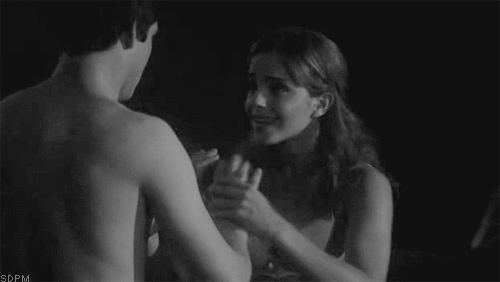 Emma Watson GIF. Bioscoop Emma watson Gifs Filmsterren 
