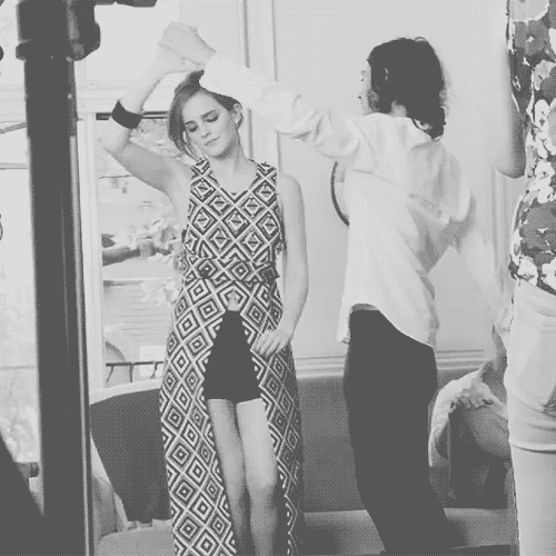 Emma Watson GIF. Interview Beroemdheden Emma watson Gifs Filmsterren 