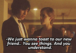 Emma Watson GIF. Interview Beroemdheden Emma watson Gifs Filmsterren 