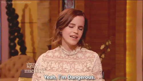 Emma Watson GIF. Emma watson Gifs Filmsterren Lachend Lach 