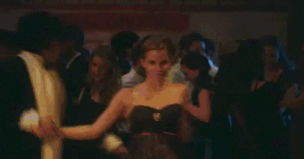 Emma Watson GIF. Dansen Emma watson Gifs Filmsterren Opgewonden Gelukkig Gelukkige dans Opwindend 