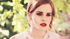 Emma Watson GIF. Film Emma watson Gifs Filmsterren Miauw Sofia coppola The bling ring 