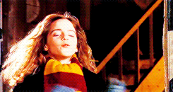 Emma Watson GIF. Emma watson Gifs Filmsterren Lachend Lach 