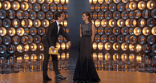 Emma Watson GIF. Emma watson Gifs Filmsterren Glimlachen Groet 
