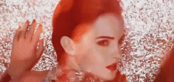 Emma Watson GIF. Emma watson Gifs Filmsterren Fashion &amp;amp; beauty Lancome Emma watson voor lancome 