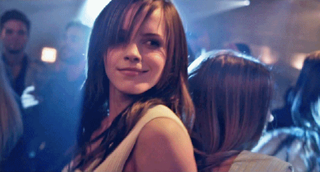 Emma Watson GIF. Emma watson Gifs Filmsterren 13 Mtv movie awards Randompost 
