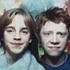 Emma Watson GIF. Charlie Sam Emma watson Tv Vrienden Patrick Gifs Filmsterren The perks of being a wallflower Ezra mi 