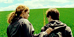 Emma Watson GIF. Interview Beroemdheden Emma watson Gifs Filmsterren 