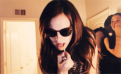 Emma Watson GIF. Bioscoop Emma watson Gifs Filmsterren Sofia coppola The bling ring 