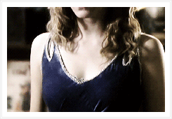 Emma Watson GIF. Emma watson Gifs Filmsterren De ring bling 