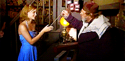 Emma Watson GIF. Emma watson Prinses Gifs Filmsterren 