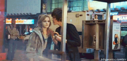 Emma Watson GIF. Emma watson Gifs Filmsterren Nieuwe roleplay 