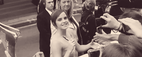 Emma Watson GIF. Emma watson Kus Gifs Filmsterren 
