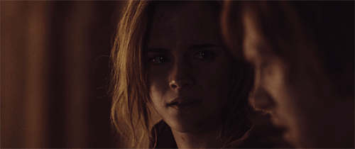 Emma Watson GIF. Emma watson Kus Gifs Filmsterren 