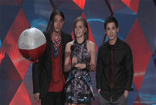 Emma Watson GIF. Emma watson Gifs Filmsterren De ring bling 