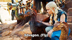 Game Of Thrones GIF. Televisie Games Game of thrones Tv Gifs 4 Natalie dormer Lena headey Cersei lannister Margaery 