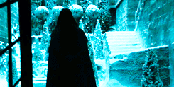 Game Of Thrones GIF. Games Game of thrones Tv Gifs Maisie williams Sean bean 