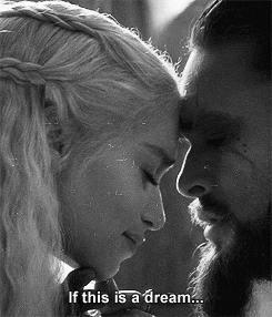 Game Of Thrones GIF. Bioscoop Games Game of thrones Gifs Daenerys targaryen Emilia clarke Daenerys 