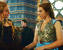 Game Of Thrones GIF. Games Game of thrones Tv Gifs Natalie dormer Lena bedwelmende 