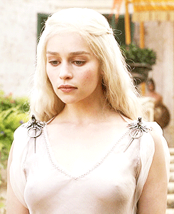 Game Of Thrones GIF. Games Game of thrones Tv Gifs Khaleesi Danereys targaryen 