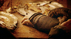 Game Of Thrones GIF. Games Game of thrones Tv Gifs Maisie williams Sean bean 