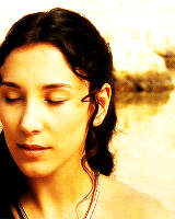 Game Of Thrones GIF. Games Game of thrones Gifs Hongerig Kip De hond Gefrituurde kip 