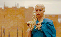 Game Of Thrones GIF. Televisie Games Game of thrones Gifs Daenerys targaryen Emilia clarke 