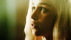 Game Of Thrones GIF. Games Game of thrones Tv Gifs Kreeg spoilers Catelyn stark Michelle fairley Ik ben niet in orde 