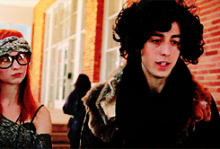 Game Of Thrones GIF. Bioscoop Games Game of thrones Gifs Daenerys targaryen Daenerys Ziek van je shit 