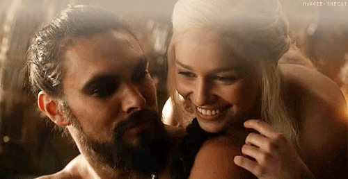 Televisie Games Game of thrones Tv Gifs 4 Daenerys Targaryen Emilia Clarke ze heeft de beste li 