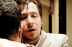 Gary Oldman GIF. Bioscoop Kunst Leon Gifs Filmsterren Gary oldman Thegoodfilms 