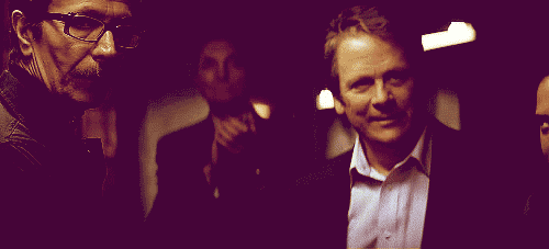 Gary Oldman GIF. Badkamer Gifs Filmsterren Gary oldman Voortvarend 