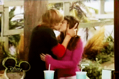 Miley Cyrus GIF. Artiesten Hannah montana Miley cyrus Tv Gifs Miley stewart 