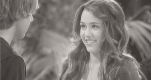 Artiesten Hannah montana Miley cyrus Gifs zwart en wit 