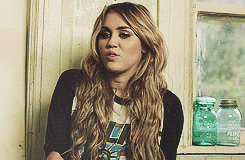 Hannah Montana GIF. Muziek Artiesten Hannah montana Miley cyrus Gifs 
