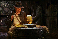 Indiana Jones GIF. Film Films en series Indiana jones Gifs Filmsterren Harrison ford Raiders van de verloren boog 