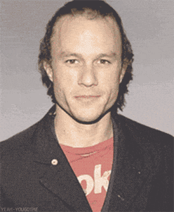 Heath Ledger GIF. Batman Gifs Filmsterren Heath ledger Joker 