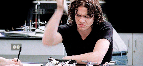 Heath Ledger GIF. Gifs Filmsterren Heath ledger 10 things i hate about you 