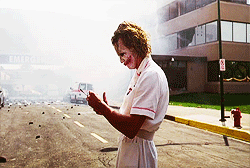 Heath Ledger GIF. Gifs Filmsterren Heath ledger The dark knight Explosie 