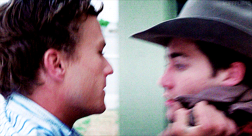 Heath Ledger GIF. Batman Gifs Filmsterren Heath ledger The dark knight Joker 