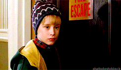 Macaulay Culkin GIF. Film Films en series Home alone Gifs Filmsterren Macaulay culkin 