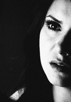 Ian Somerhalder GIF. Jongen Sexy Gifs Filmsterren Ian somerhalder Glimlach De vampieren dagboeken Damon salvatore Shirtles 