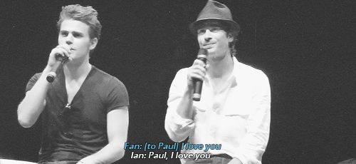Ian Somerhalder GIF. Vampire diaries Gifs Filmsterren Ian somerhalder Nina dobrev 