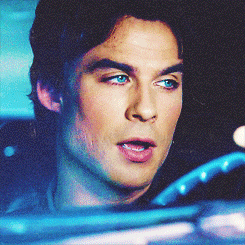 Ian Somerhalder GIF. Vampire diaries Tv Gifs Filmsterren Ian somerhalder Nina dobrev De vampieren dagboeken 