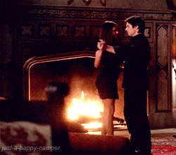 Ariana Grande GIF. Artiesten Ariana grande Kus Gifs Filmsterren Ian somerhalder Onhandig 